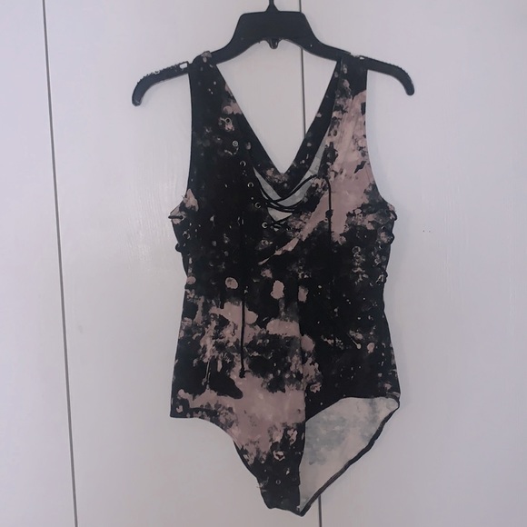 bodysuit - Picture 1 of 4